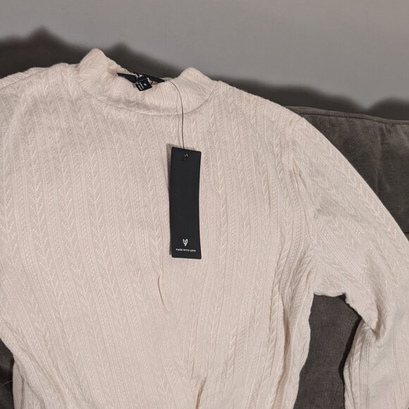 Ivory Knit Twist-Front Long Sleeve Top - Picture 3 of 3